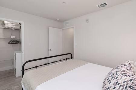 Chic Apt Private Balcony At Aventura - Cloud9 - 2535 Pousada